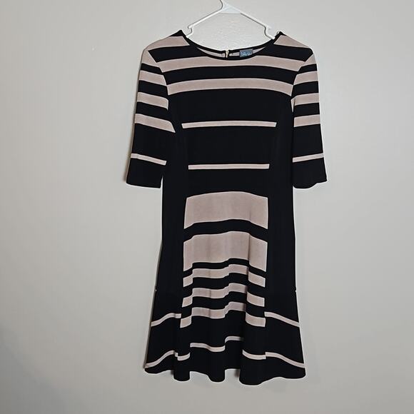 Gabby Skye Beige & Black Fit & Flare Dress Sz 8 - Picture 2 of 12